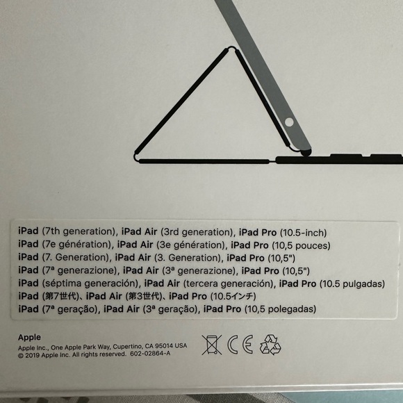 Apple Smart iPad Keyboard iPad Pro 10.5-inch, Open Box - Picture 6 of 6